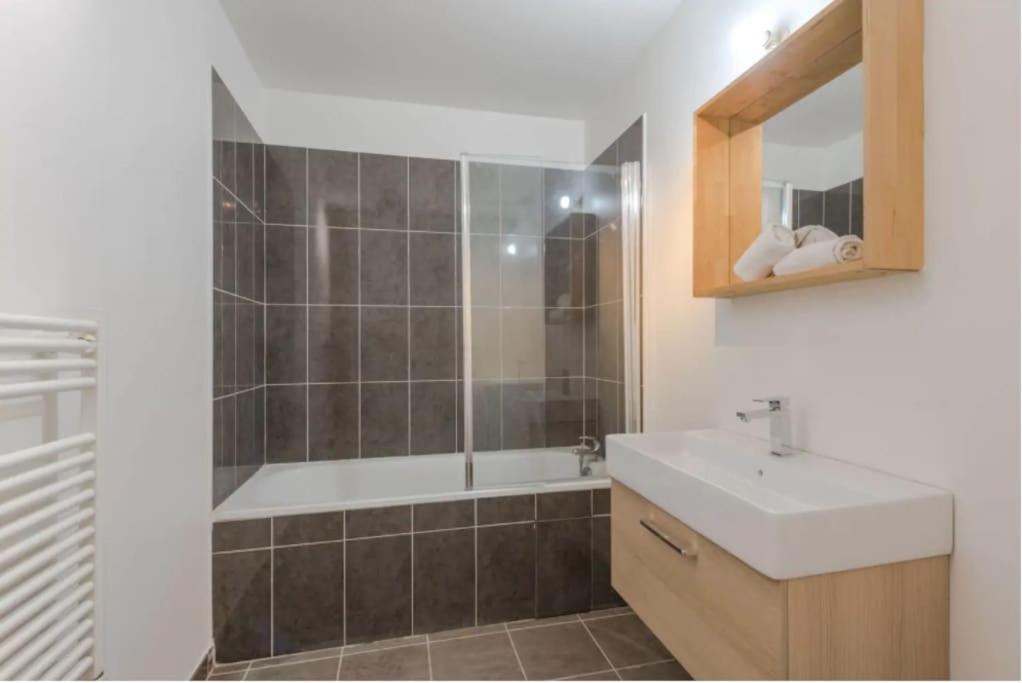 Apartmán Les Frenes Near Disneyland Bmyguest Montévrain Exteriér fotografie